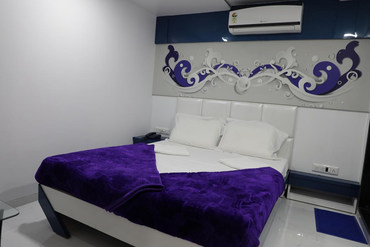נאווי מומבאי Hotel Pearl מראה חיצוני תמונה