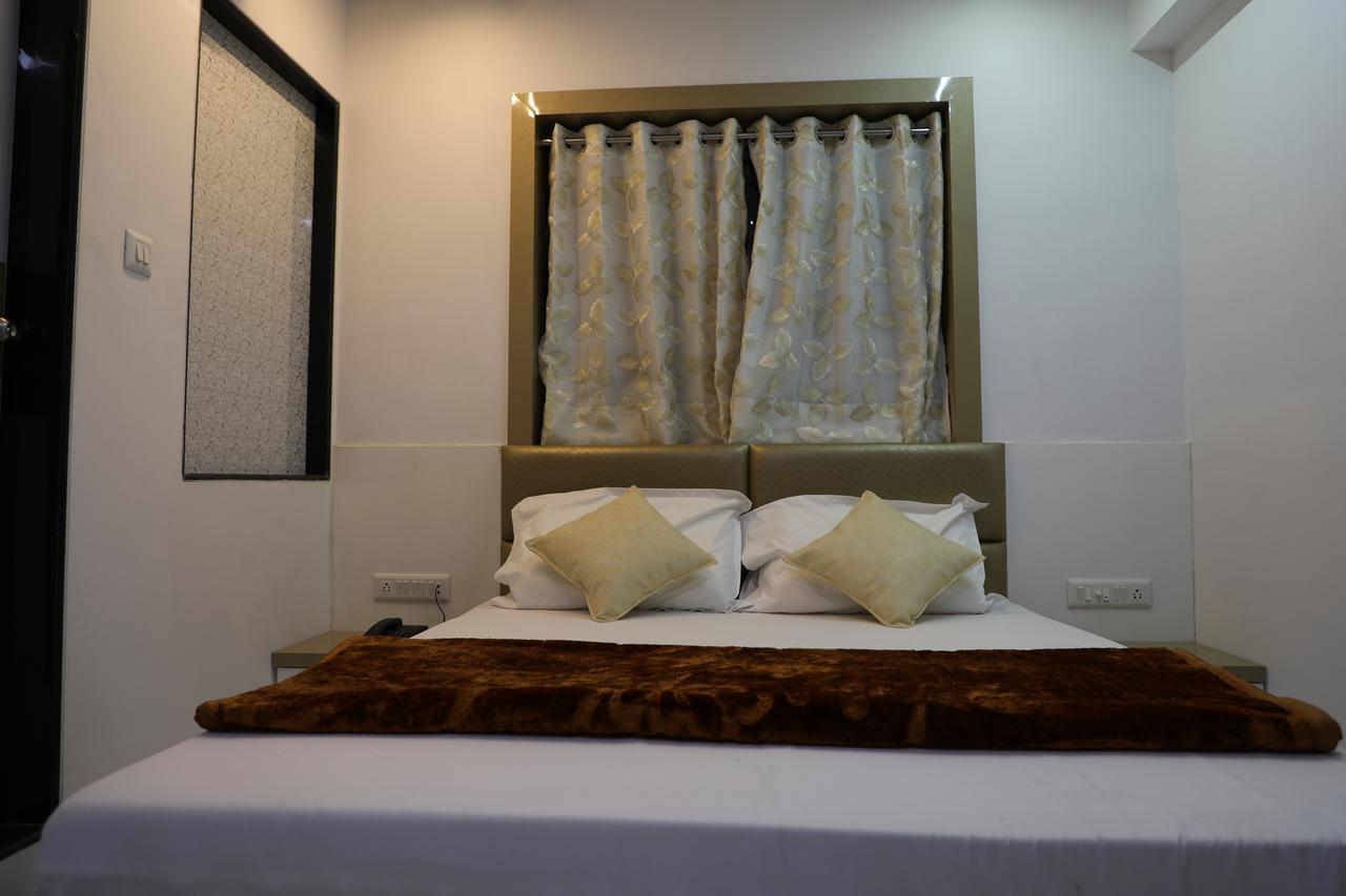 נאווי מומבאי Hotel Pearl מראה חיצוני תמונה