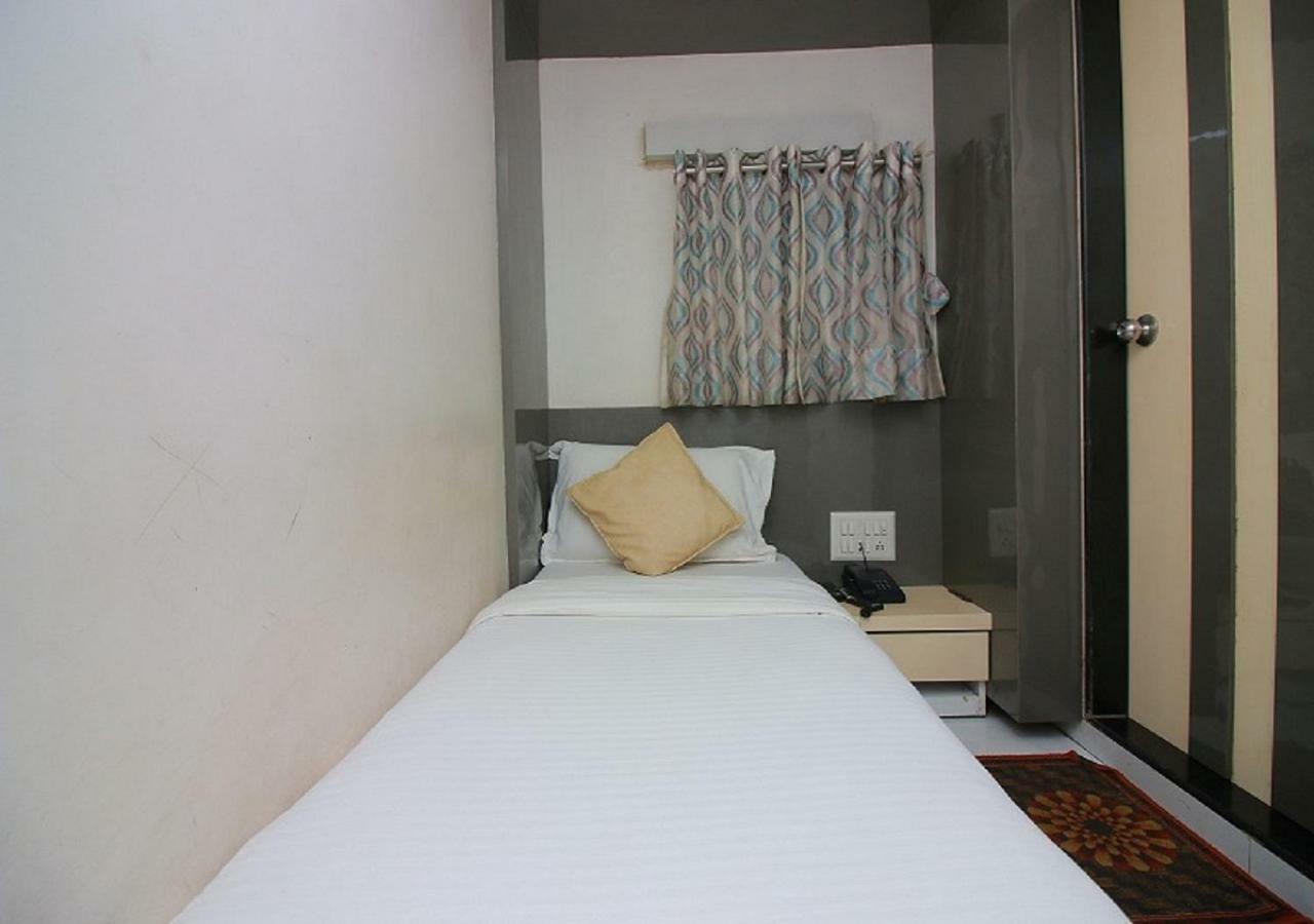 נאווי מומבאי Hotel Pearl מראה חיצוני תמונה